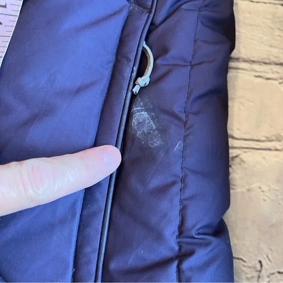 REI Goose Down Womens Burgundy Puffer Jacket Medium Winter Gorpcore Full Zip - Picture 4 of 16